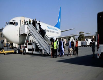 Afghan flag carrier resumes domestic flights Afghan flag carrier resumes domestic flights