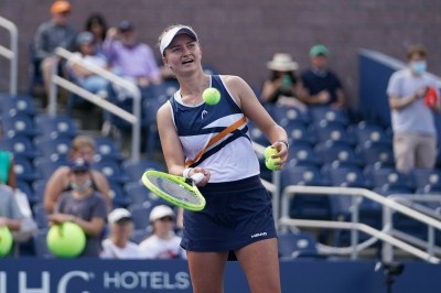 US Open: French Open champ Krejcikova gets past Muguruza US Open: French Open champ Krejcikova gets past Muguruza