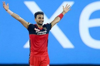 IPL 2021: A look at Harshal Patel's magnificent hat-trick in the 17th over IPL 2021: A look at Harshal Patel's magnificent hat-trick in the 17th over
