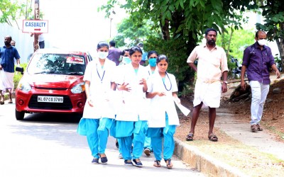 2 health workers show Nipah symptoms in Kerala's Kozhikode 2 health workers show Nipah symptoms in Kerala's Kozhikode