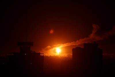 Israeli fighter jets strike Hamas positions in Gaza Israeli fighter jets strike Hamas positions in Gaza