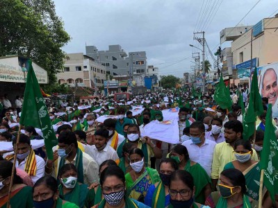 YSRCP's farmers wing backs Monday's Bharat Bandh YSRCP's farmers wing backs Monday's Bharat Bandh