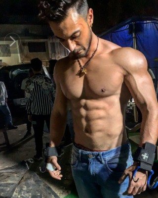 Mahesh Manjrekar says 'Antim' was 'do or die' for Aayush Sharma Mahesh Manjrekar says 'Antim' was 'do or die' for Aayush Sharma
