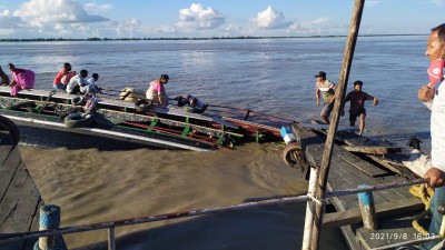 At least 50 missing after boat capsizes on Brahmaputra in Assam At least 50 missing after boat capsizes on Brahmaputra in Assam