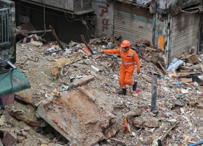 Two children died in building collapse in Delhi, rescue ops on 