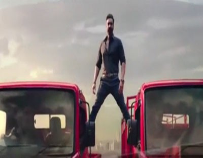 Ajay Devgn to Anand Mahindra: It was great shooting the truck stunt Ajay Devgn to Anand Mahindra: It was great shooting the truck stunt