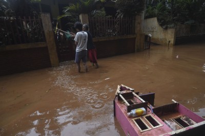 Floods inundate hundreds of houses in Indonesia Floods inundate hundreds of houses in Indonesia