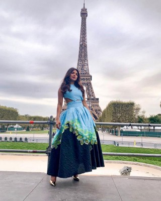 Priyanka Chopra's Global Citizen Live look makes her trend Priyanka Chopra's Global Citizen Live look makes her trend