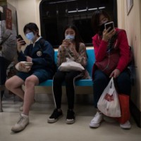 Taiwan bans eating on public transportation