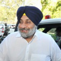 20,000 Punjab workers stranded in UAE: Sukhbir Badal