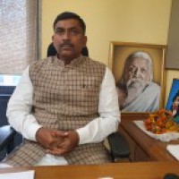 Need to free Bollywood from underworld's clutches: Muralidhar Rao