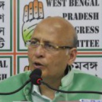 Cong raises issue of students in US affected by change in policy
