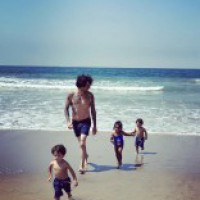 Sunny Leone hits the beach with her man and 'little nuggets'