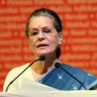 Prime Minister is doing grave injustice to farmers: Sonia