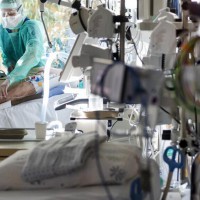 Spain sees over 800 Covid-19 deaths in a day, toll crosses 6,000