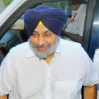 Sukhbir slams Centre over 'failure' of talks with farmers
