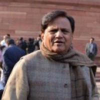 Covid affected Ahmed Patel stable at intensive care unit