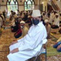 K'taka celebrates Eid on a subdued note