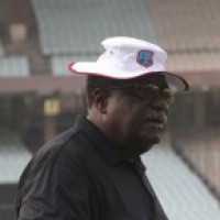 Clive Lloyd knighted; England WC winners receive honours  