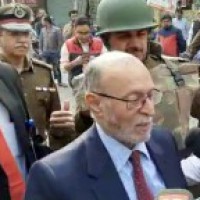 Increase presence in crime-prone areas, LG tells Delhi Police