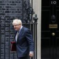 UK PM's father caught shopping without wearing mask