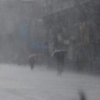 Two killed as heavy rains lash Hyderabad