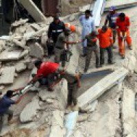 2 dead in Karachi residential building collapse