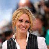 Julia Roberts, Danny Moder mark 18 years as married couple