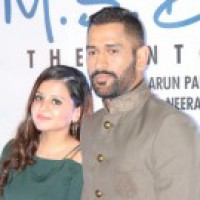 Greyed a bit more, become smarter & sweeter: Sakshi wishes Dhoni