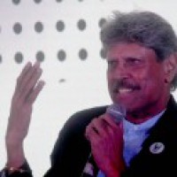 Kapil Dev undergoes successful angioplasty, now stable
