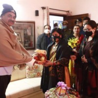 Police Families Welfare Society chief visits injured cop