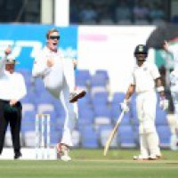 Simon Harmer extends contract with Essex