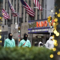 'US risks falling into economic hole without decisive action'