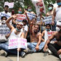 Youth Congress 'shirtless' protest against Railways privatisation