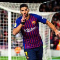 Henderson 'one of the best captains in Liverpool's history': Suarez