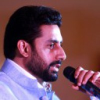 Abhishek Bachchan confirms Aishwarya, Aaradhya are Covid-19 positive