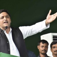 Akhilesh for quota on basis of caste population