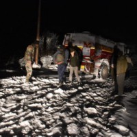 Army rescues 5 persons from snow-bound Sikkim