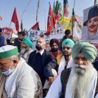 Farmers protesting at Ghazipur begin hunger strike