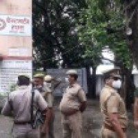Kin of slain cops hail UP Police for Dubey's encounter