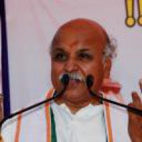 Maintain tradition of Lord Jagannath's Ahmedabad yatra: Togadia