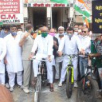 Congress holds cycle rallies in MP against fuel prices' hikes