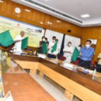 Yediyurappa flags-off Bengaluru-Solapur RO-RO train