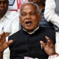 Bihar polls: Kushwaha, Sahani meet at Manjhi's residence