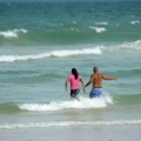 Post-lockdown tourists return to Miami Beach