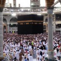 Saudi to reopen Mecca facilities for visitors in Oct