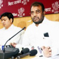 Bihar Minister Shyam Rajak likely to rejoin RJD