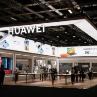 Huawei to use liquid lens in its flagship phones: Report