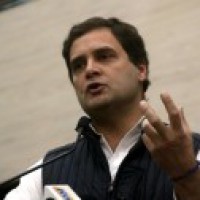 Rahul expresses Cong's solidarity with govt in COVID-19 fight