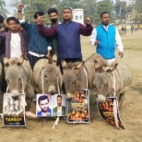 'Donkey march' in Patna against 'Tandav'